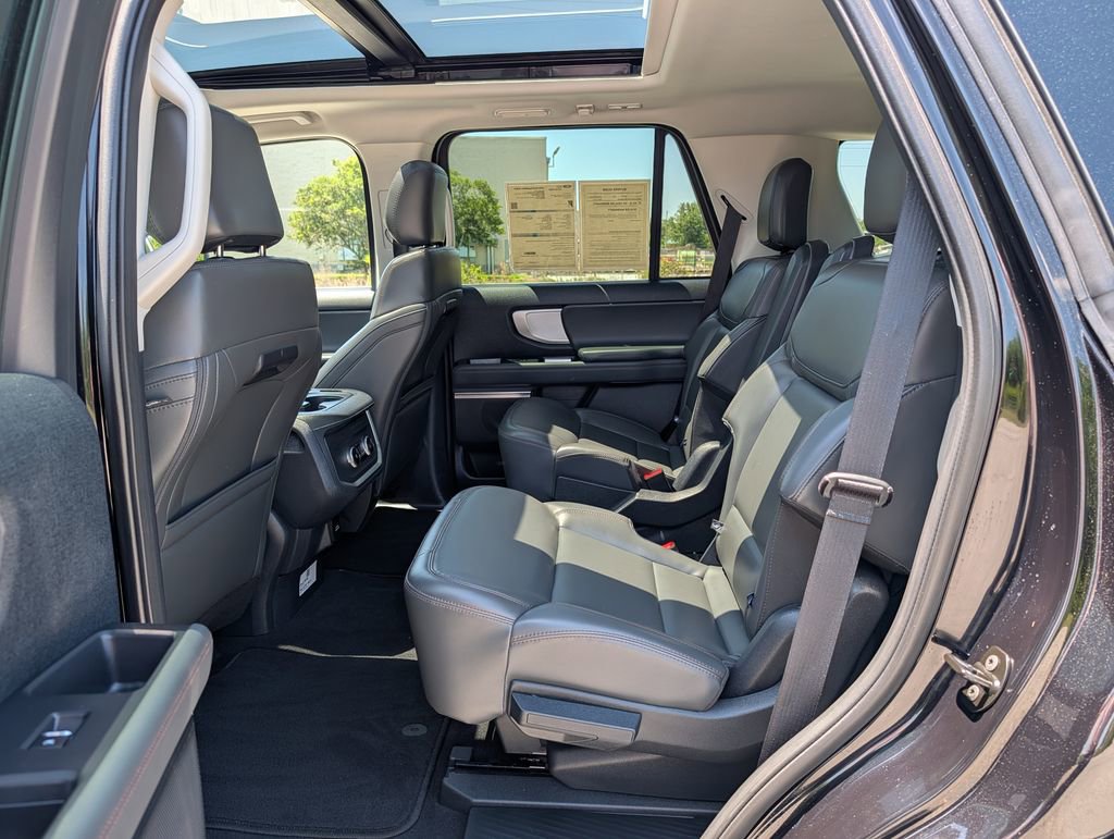 Certified 2025 Ford Expedition Active RWD image 26