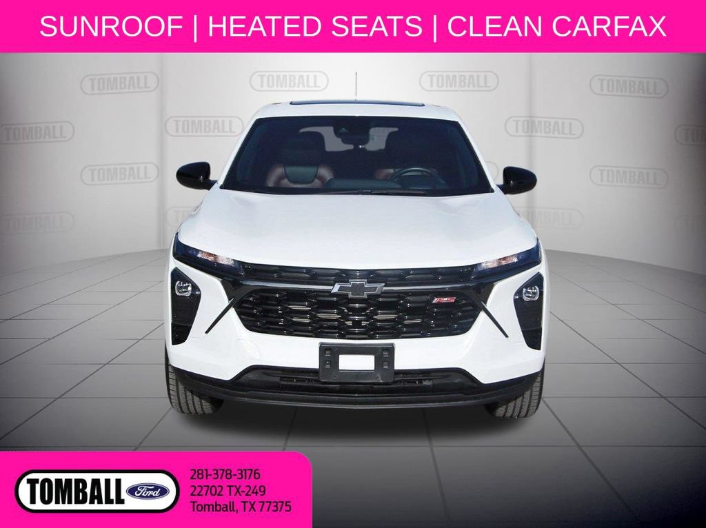 Used 2024 Chevrolet Trax RS w/ Sunroof Package FWD image 2