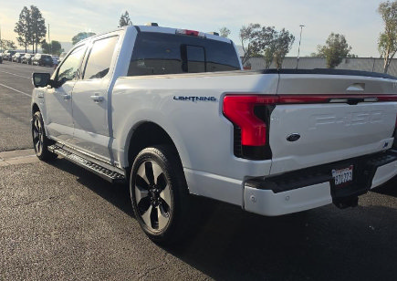 Certified 2023 Ford F150 Lightning Platinum AWD/4WD image 4