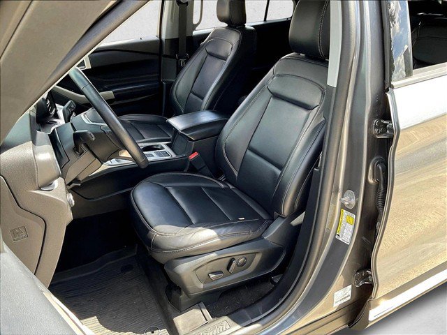 Certified 2023 Ford Explorer XLT w/ Equipment Group 202A RWD image 26