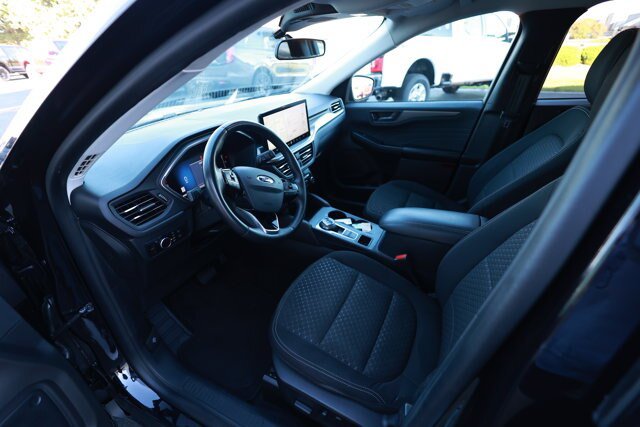Certified 2023 Ford Escape Active w/ Tech Pack #1 AWD/4WD image 14