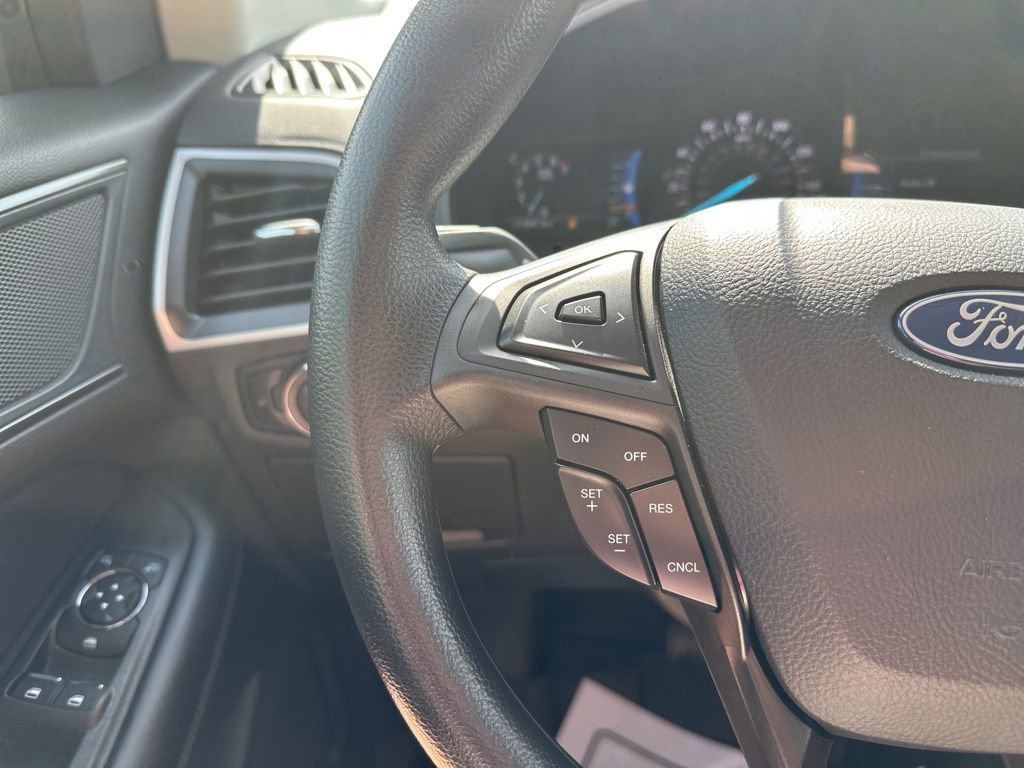 Certified 2024 Ford Edge SE w/ Black Appearance Package AWD/4WD image 18