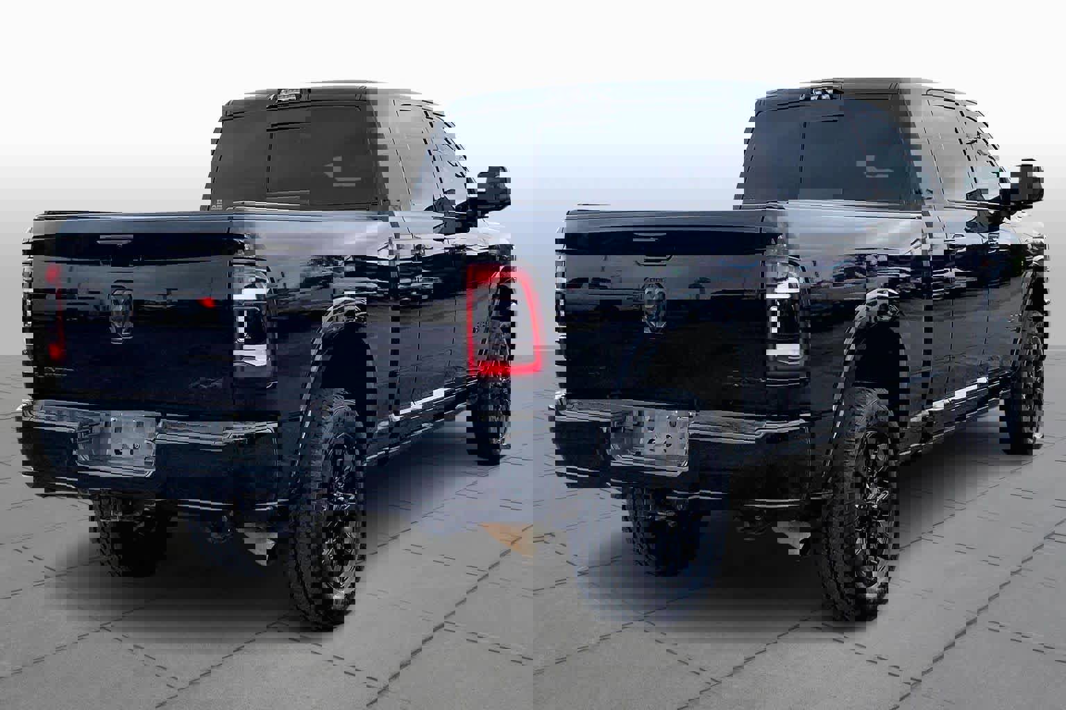 Used 2022 RAM 2500 Limited image 4