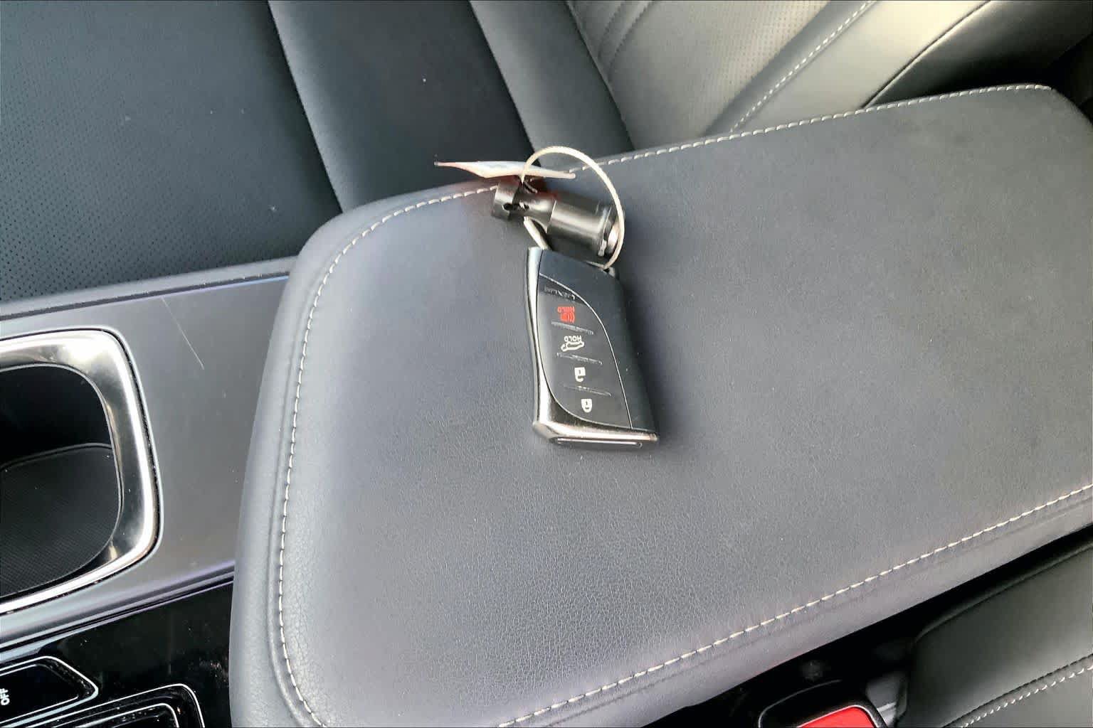 Used 2025 Lexus NX 250 FWD w/ Accessory Package (2T) image 14