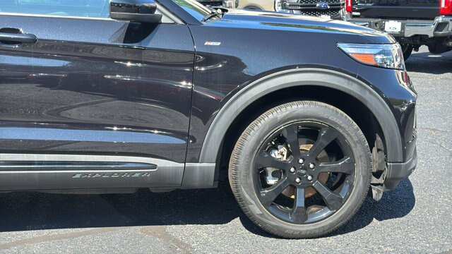 Certified 2023 Ford Explorer ST-Line w/ Class IV Trailer Tow Package AWD/4WD image 5