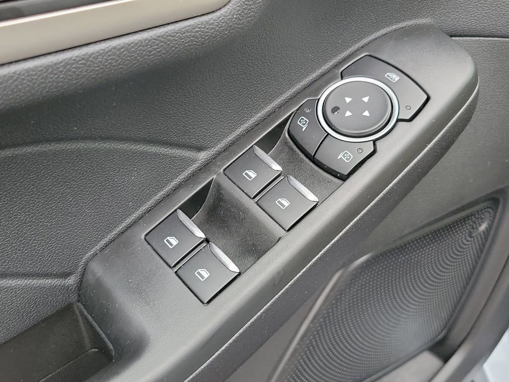 Certified 2022 Ford Escape SEL FWD image 23