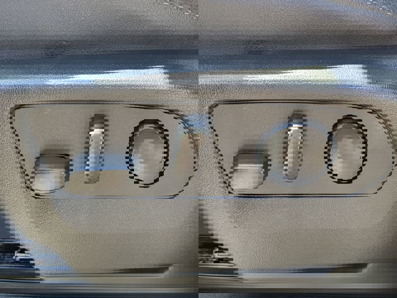 Used 2024 Chevrolet Suburban Z71 w/ Z71 Off-Road Package image 30