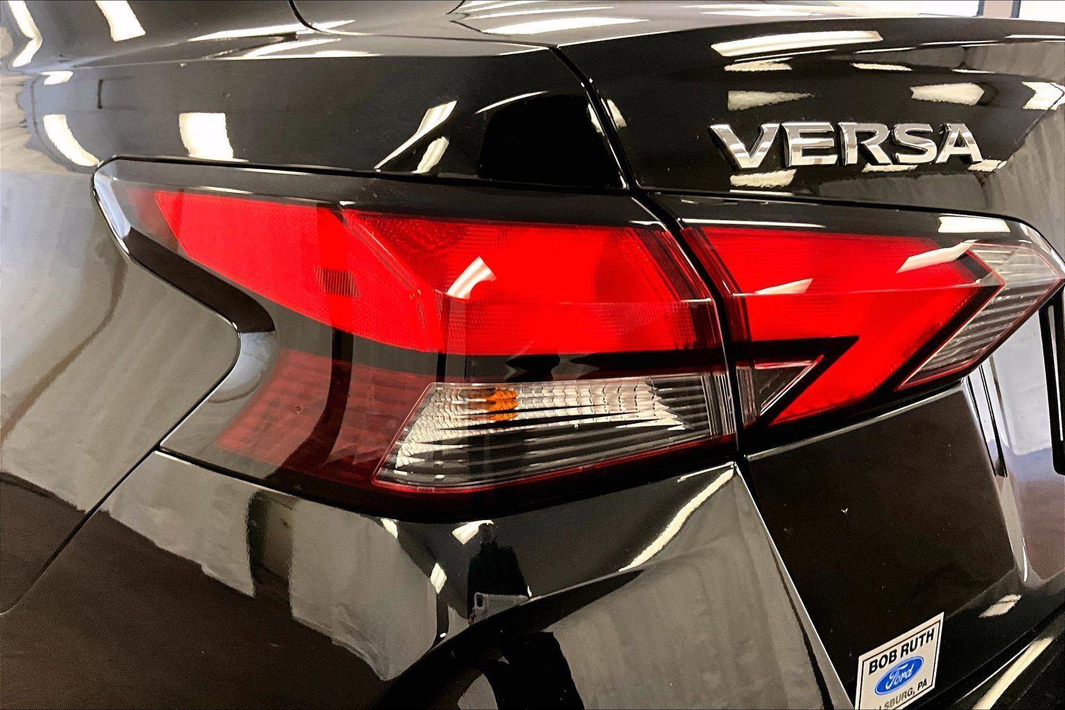 Used 2024 Nissan Versa S w/ Trunk Package image 28