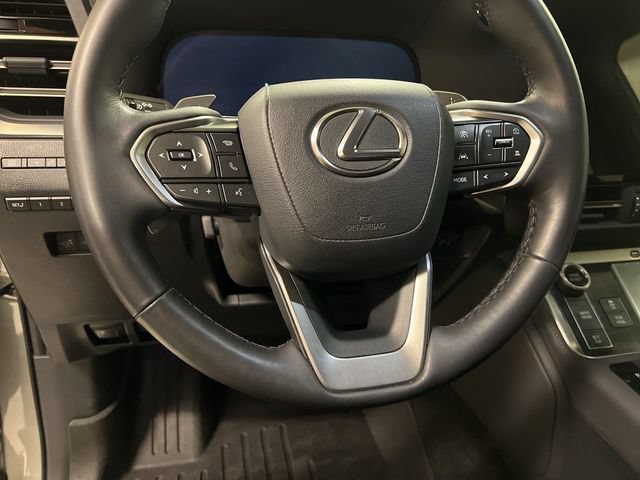 Used 2024 Lexus GX 550 w/ Accessory Package (Z1) AWD/4WD image 9