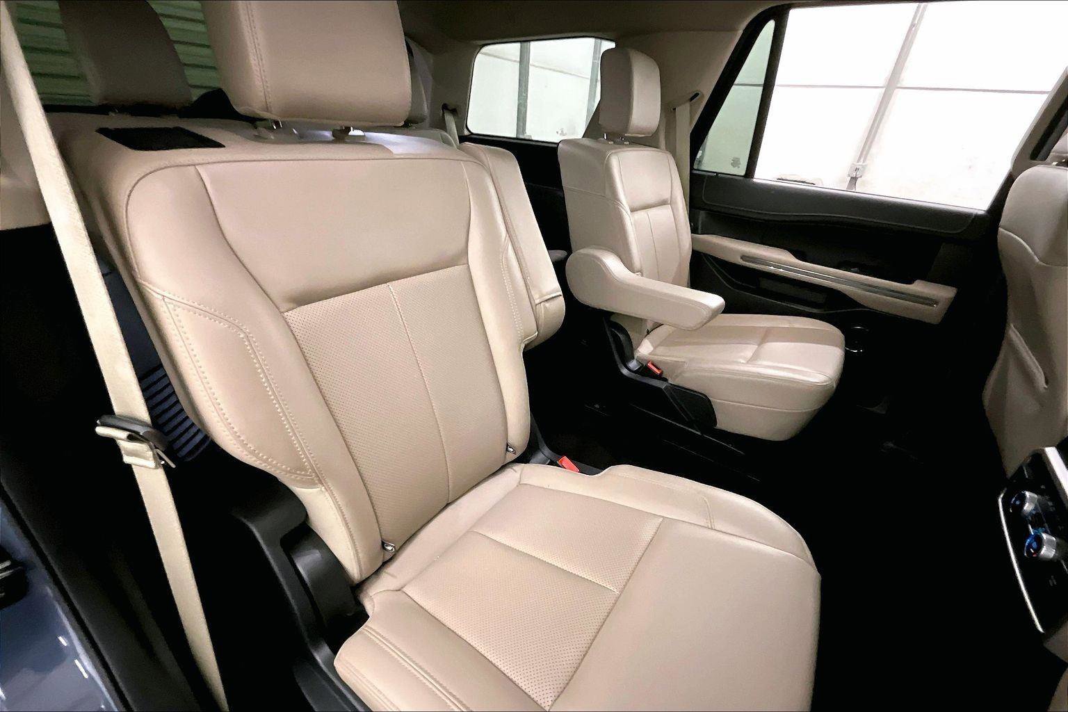 Certified 2022 Ford Expedition XLT image 26