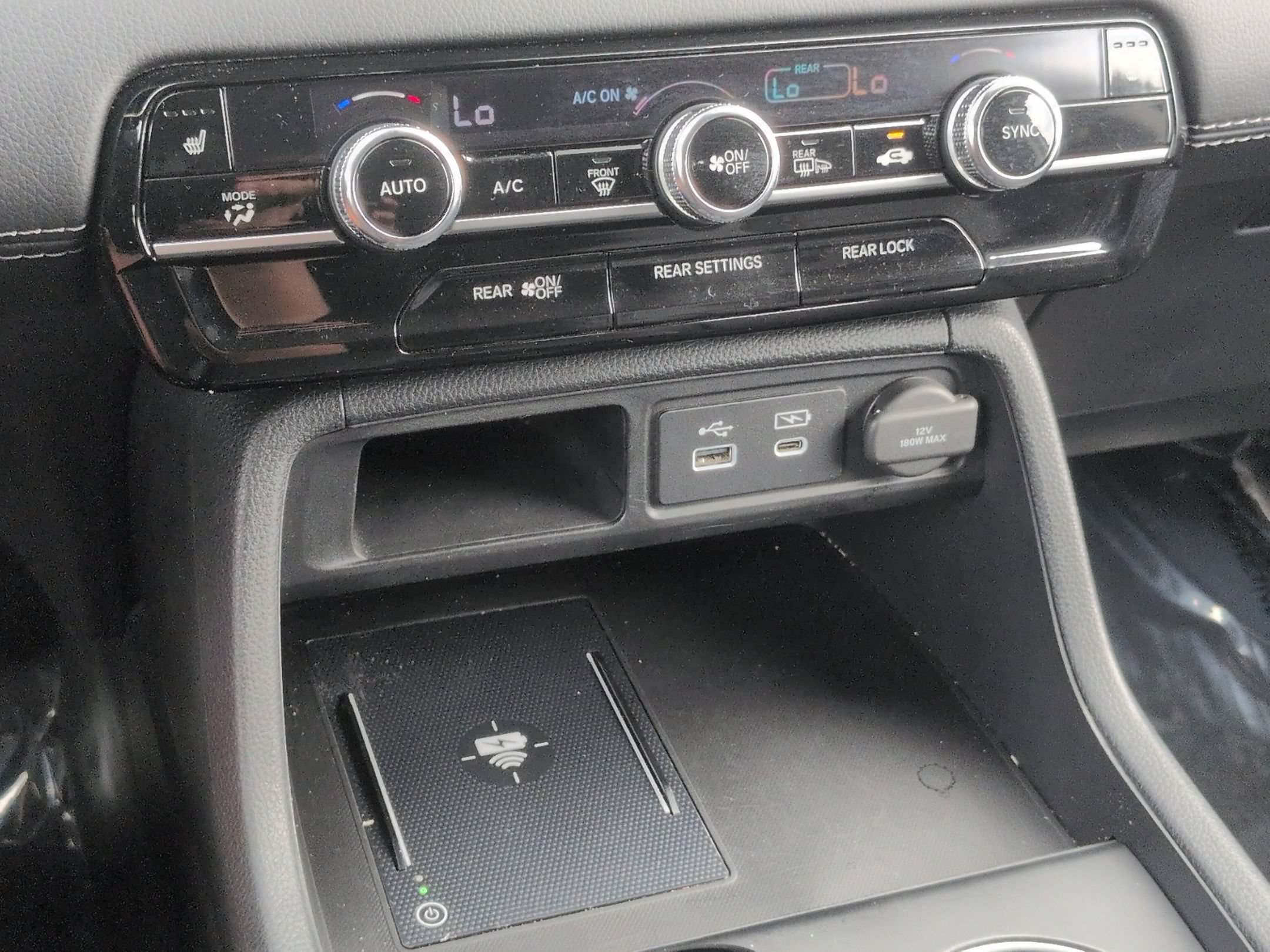 Used 2024 Honda Pilot Touring image 26