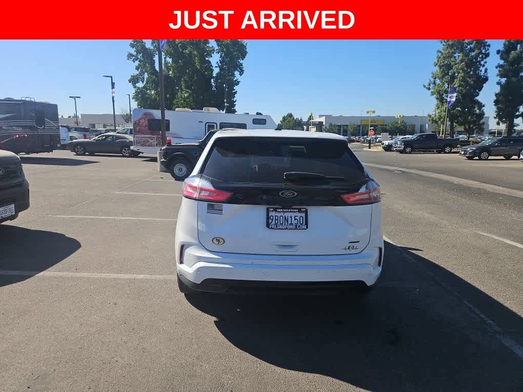 Certified 2022 Ford Edge SE w/ Black Appearance Package AWD/4WD image 4