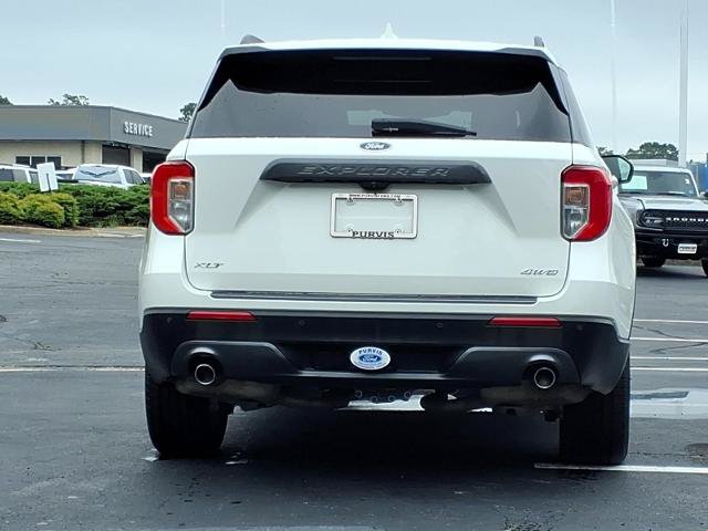 Certified 2022 Ford Explorer XLT w/ Equipment Group 202A AWD/4WD image 4