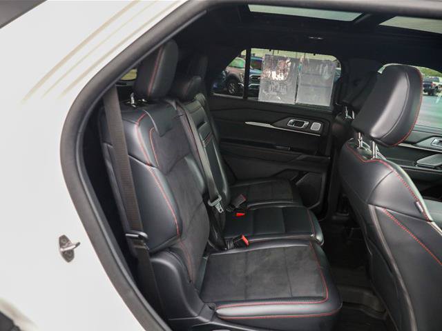 Certified 2025 Ford Explorer ST AWD/4WD image 33
