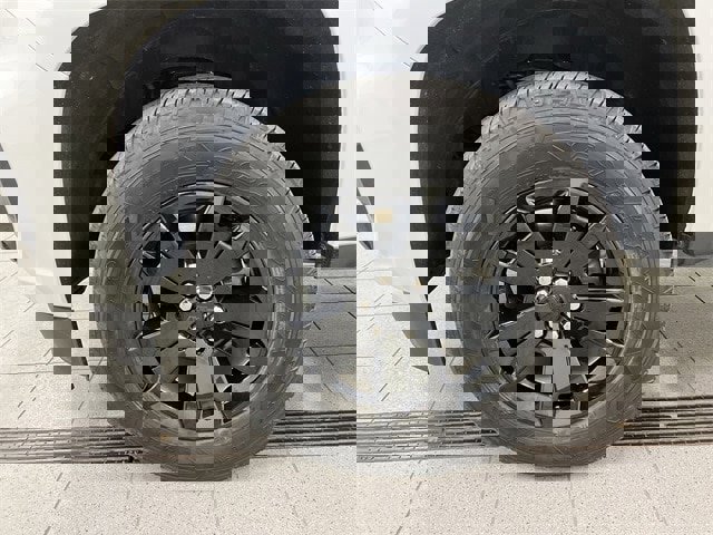 Used 2022 Chevrolet Colorado LT w/ LT Convenience Package image 10