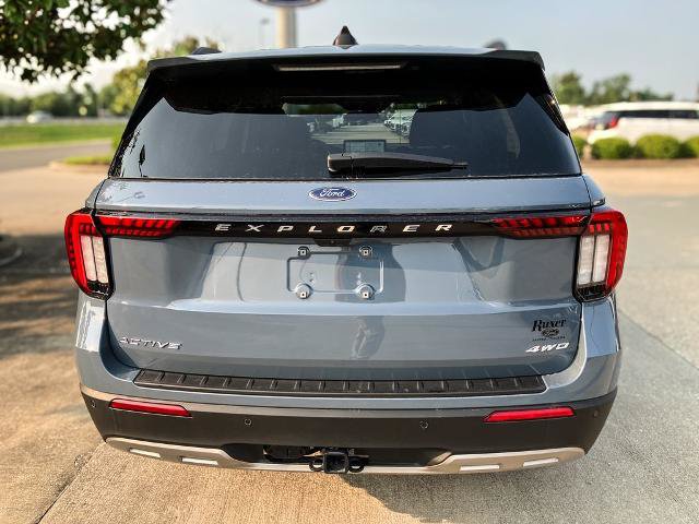 Certified 2025 Ford Explorer Active w/ Active Comfort Package AWD/4WD image 5