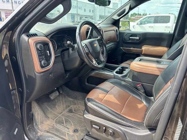 Used 2019 Chevrolet Silverado 1500 High Country w/ Technology Package AWD/4WD image 8
