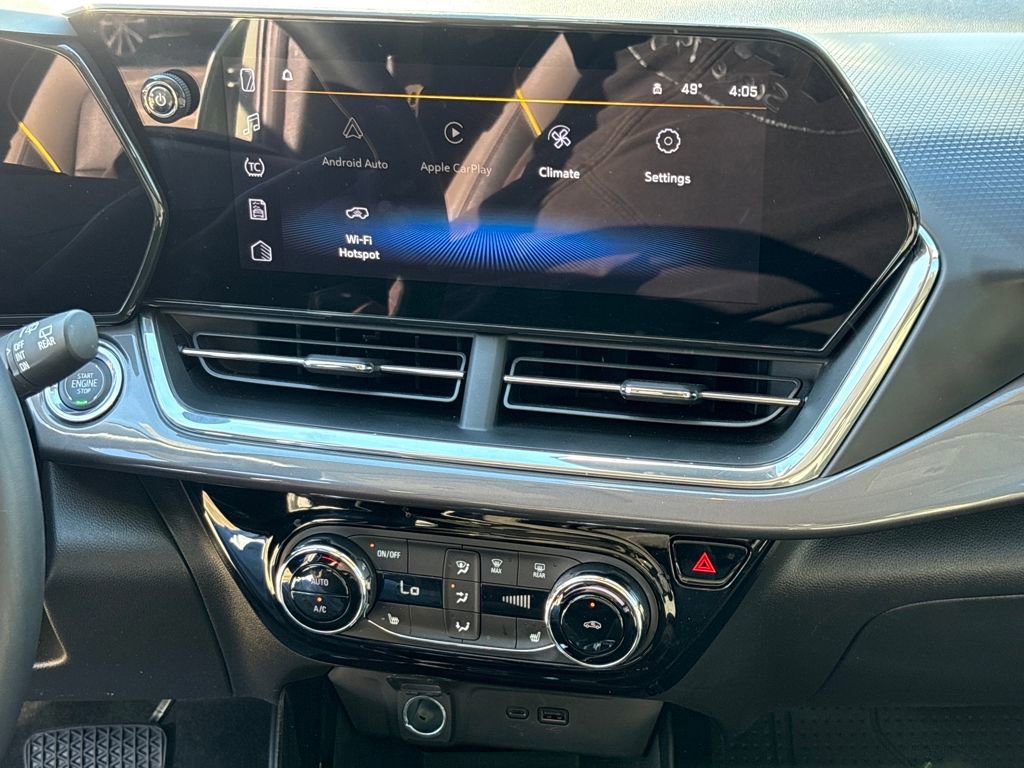 Used 2025 Chevrolet Trax ACTIV image 23