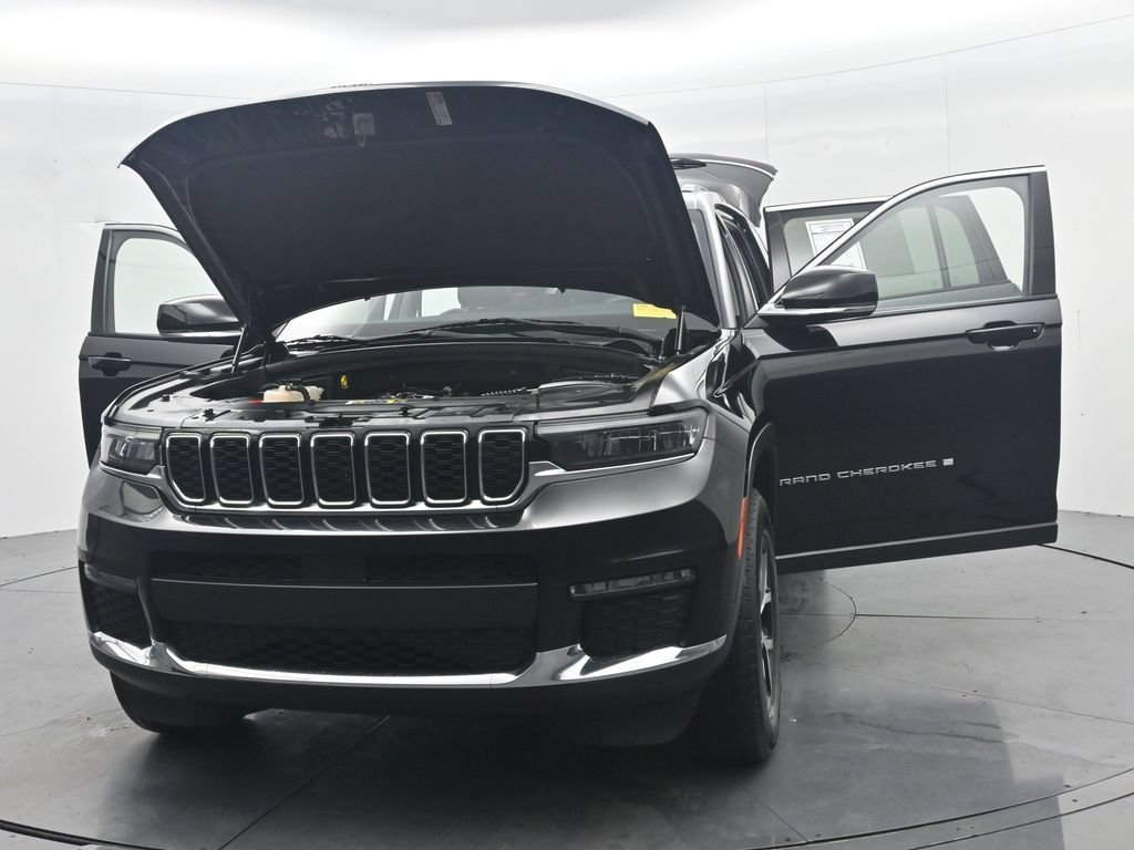 Used 2023 Jeep Grand Cherokee L Limited AWD/4WD image 49