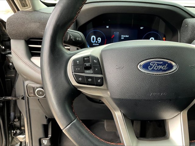 Certified 2025 Ford Explorer Active w/ Active Comfort Package RWD image 16