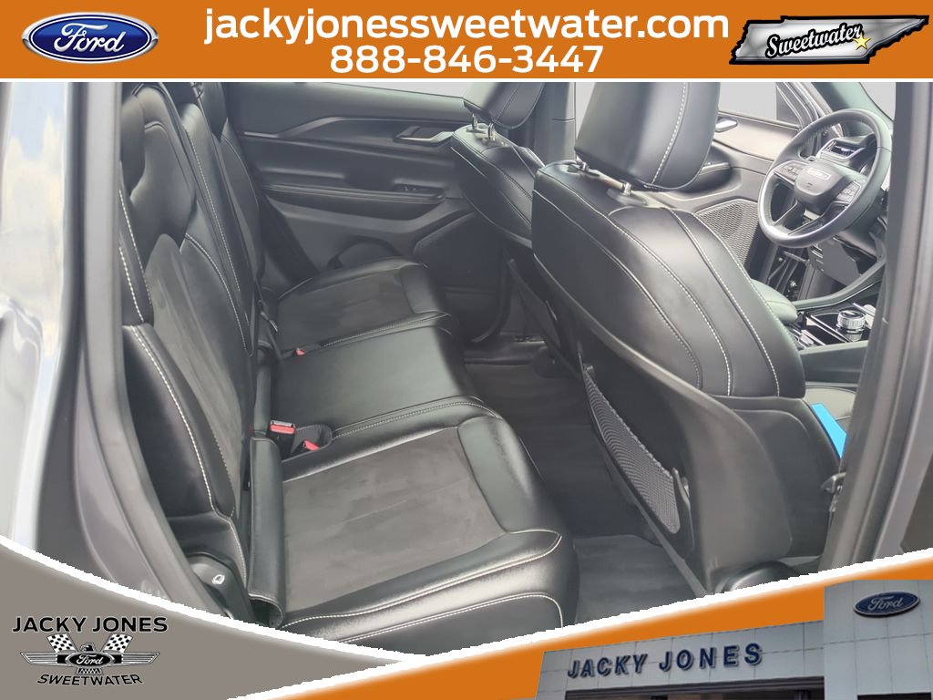 Used 2023 Jeep Grand Cherokee Altitude AWD/4WD image 18