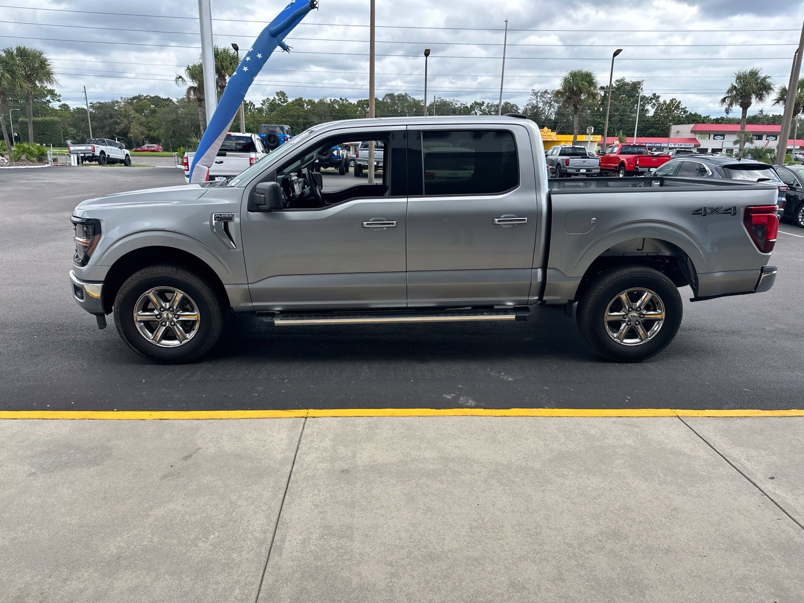 Certified 2025 Ford F150 XLT w/ Equipment Group 301A Standard AWD/4WD image 8