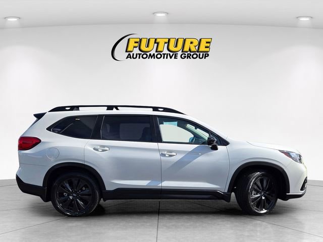 Used 2022 Subaru Ascent Onyx Edition image 2