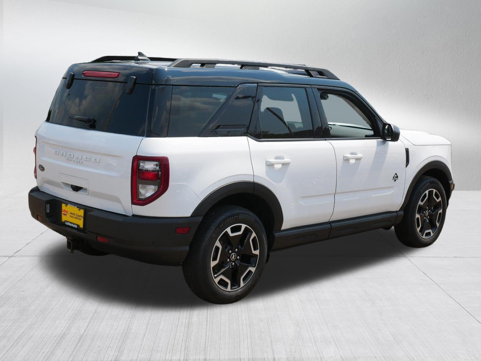 Certified 2023 Ford Bronco Sport Outer Banks AWD/4WD image 7