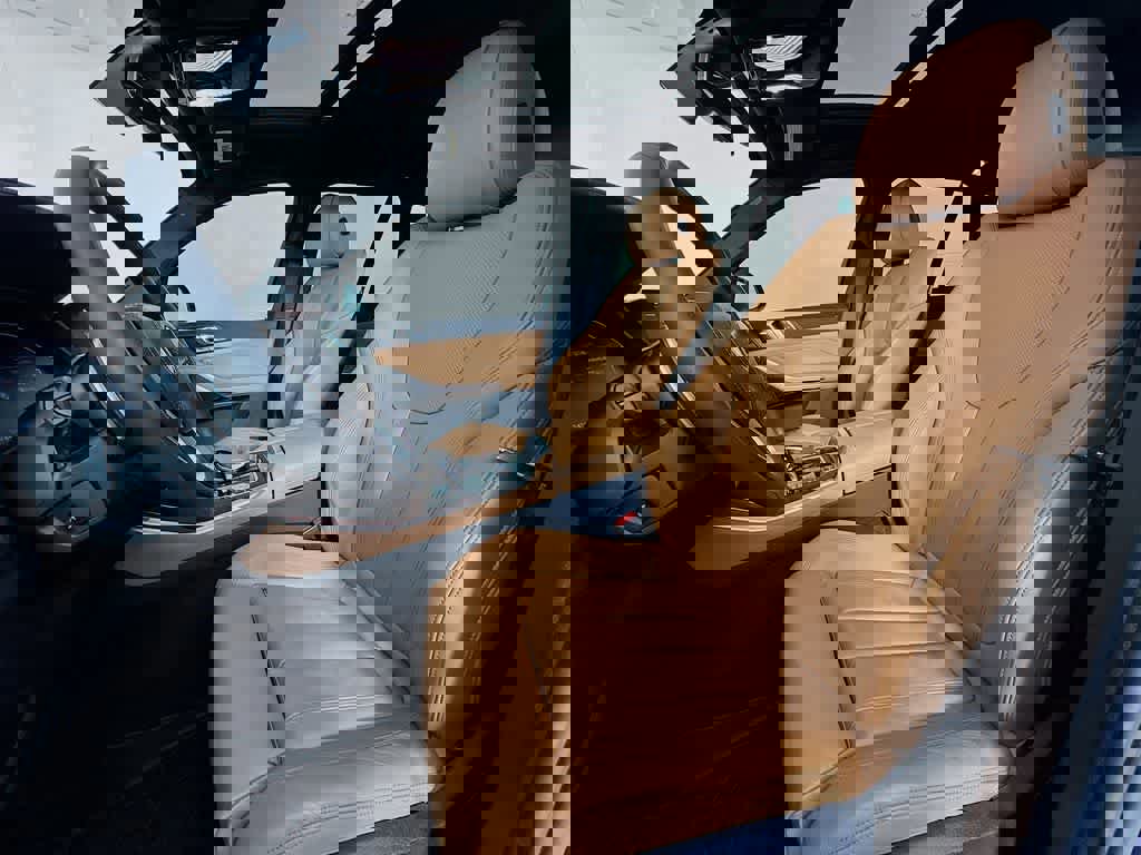 Used 2022 BMW X5 sDrive40i w/ Premium Package image 15