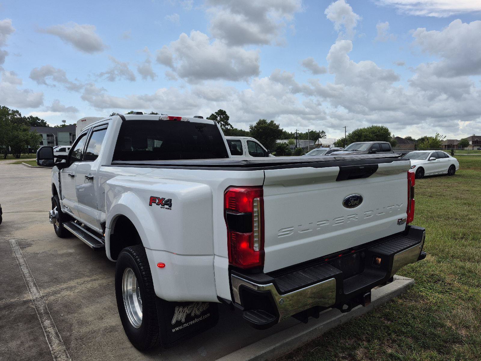 Certified 2025 Ford F350 XLT w/ 360-Degree Camera Package AWD/4WD image 11