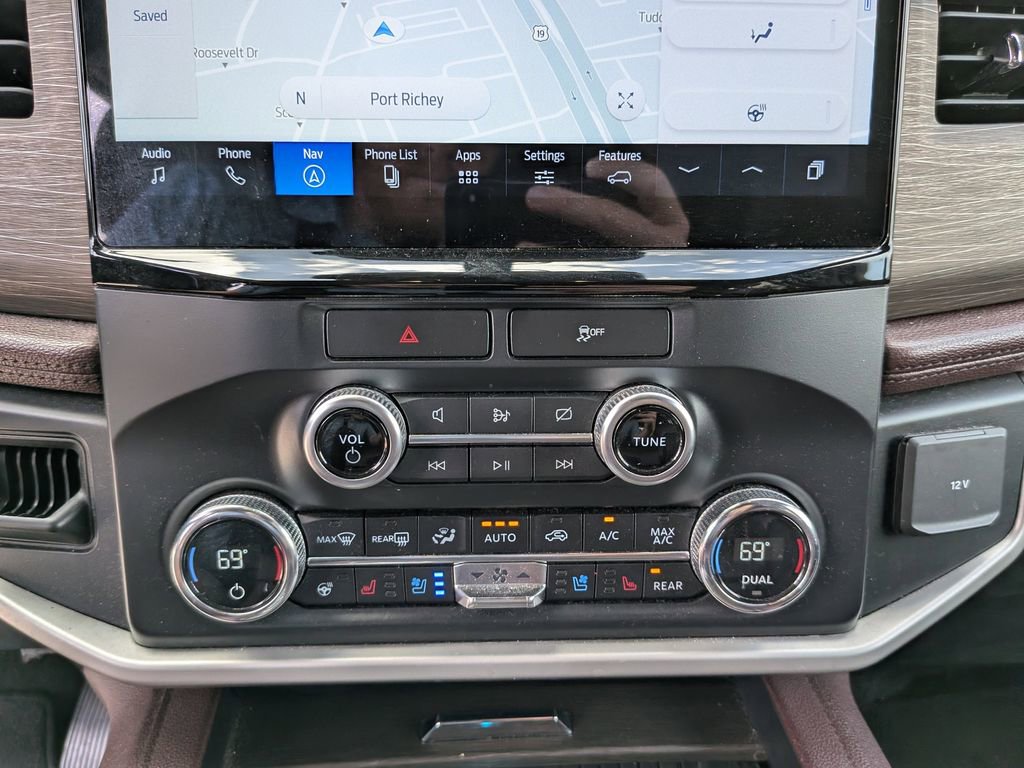 Certified 2022 Ford Expedition Max Limited image 24