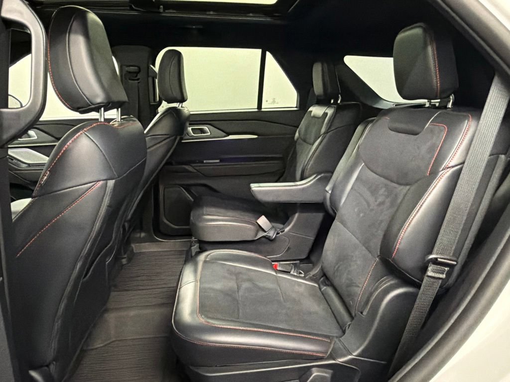 Certified 2025 Ford Explorer ST w/ Sun And Sound Package AWD/4WD image 34