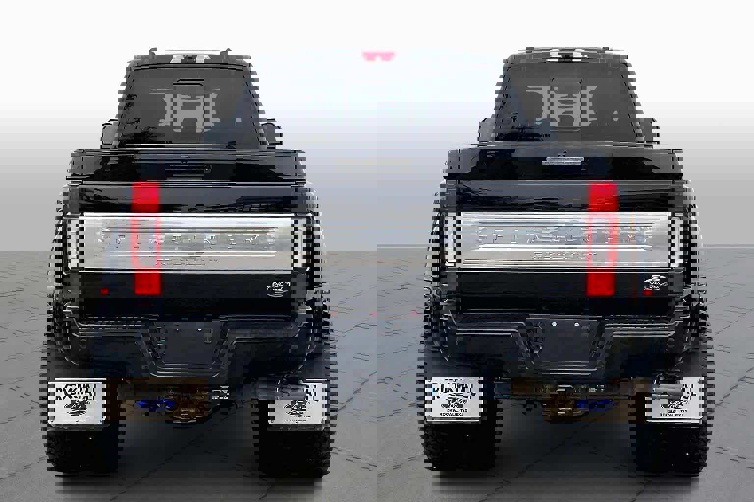 Certified 2022 Ford F450 Platinum image 3