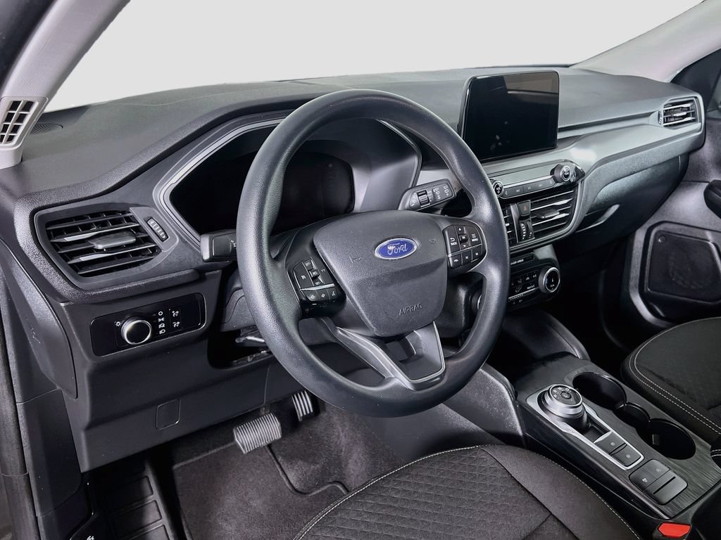 Certified 2025 Ford Escape Active AWD/4WD image 9