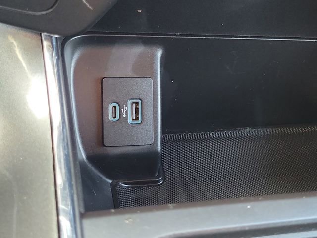 Certified 2022 Ford F150 XLT w/ Equipment Group 302A High image 17