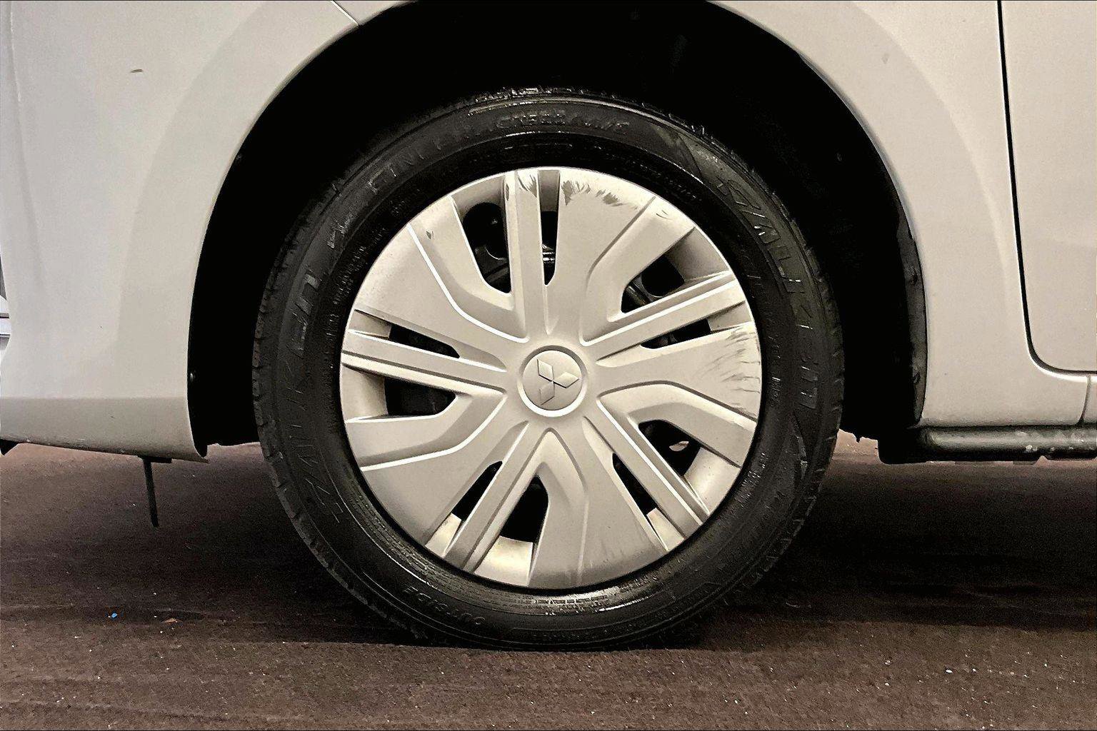 Used 2023 Mitsubishi Mirage ES image 8