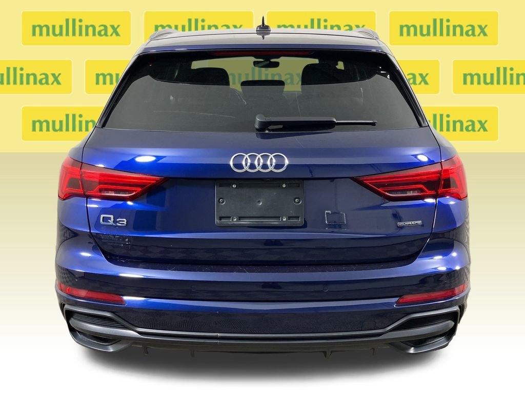 Used 2022 Audi Q3 2.0T Premium Plus image 4