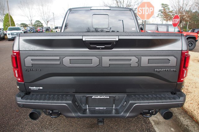 Certified 2020 Ford F150 Raptor w/ Equipment Group 802A Luxury image 3