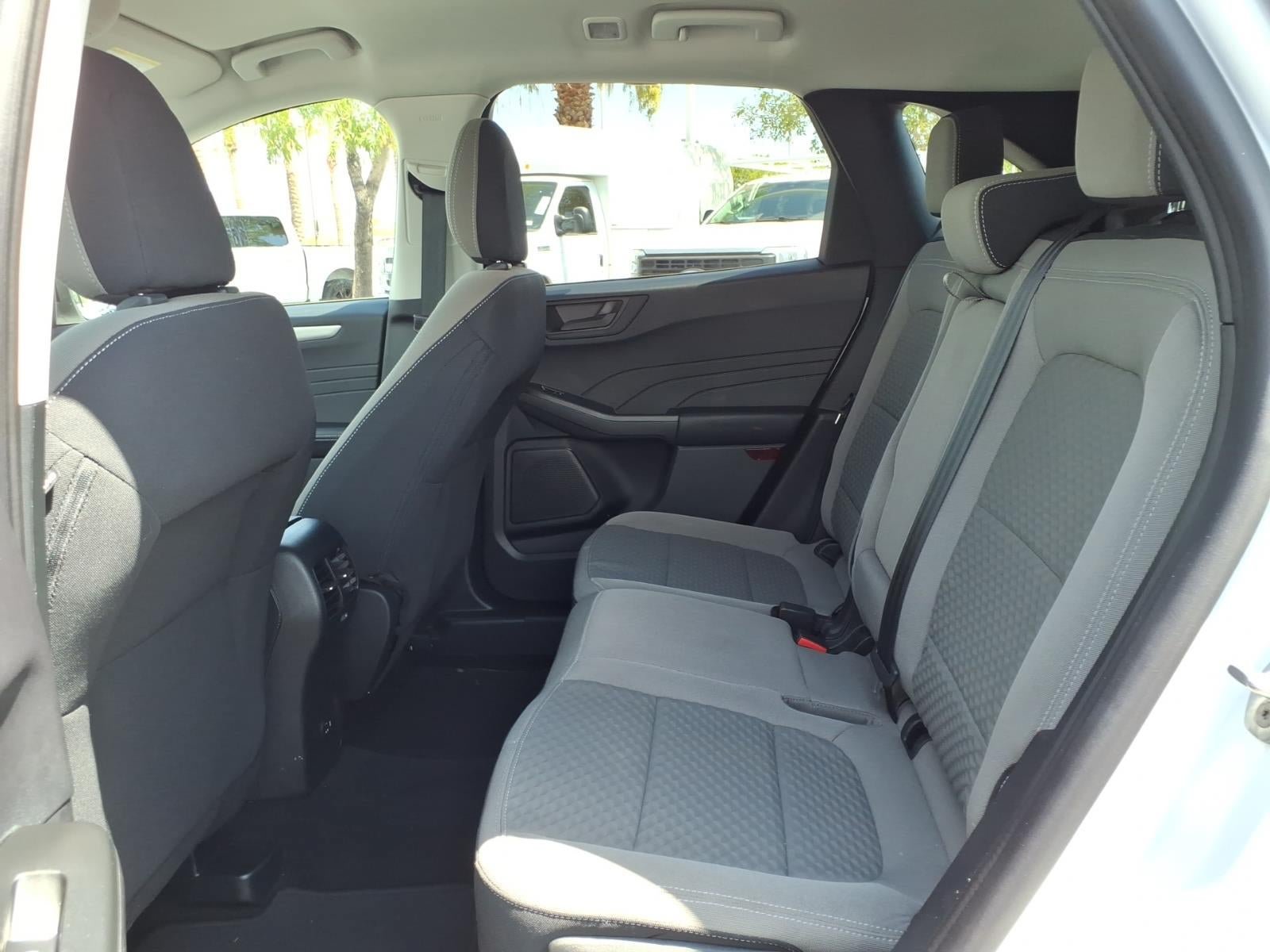 Certified 2022 Ford Escape SE w/ SE Sport Appearance Package FWD image 17