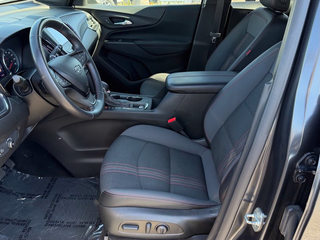 Used 2022 Chevrolet Equinox RS w/ LPO, Cargo Package FWD image 15
