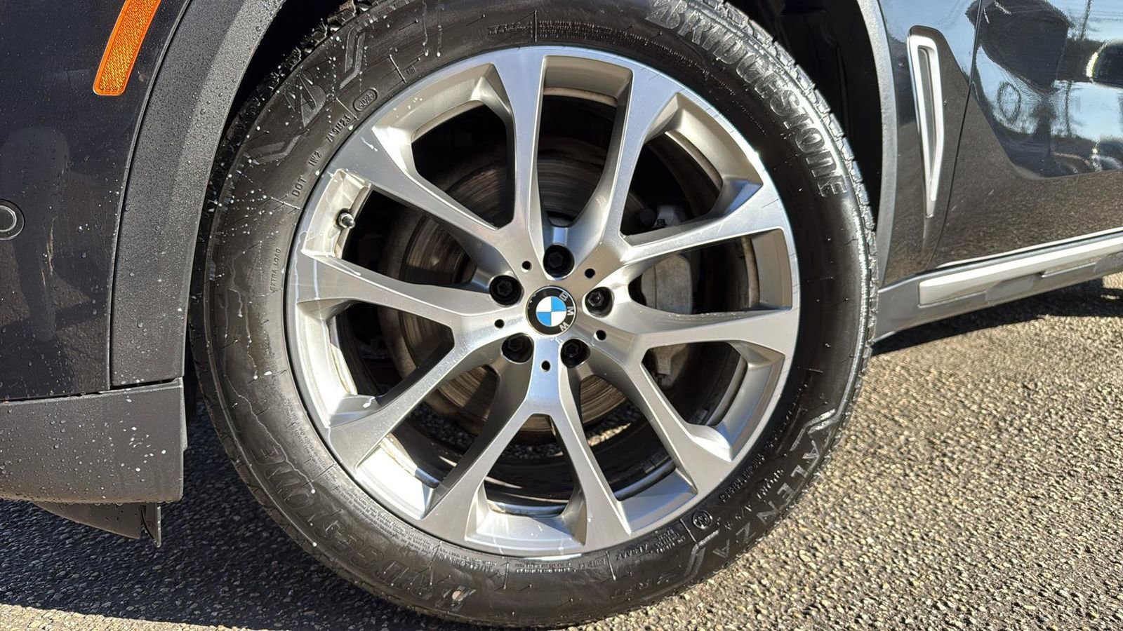 Used 2019 BMW X5 xDrive40i w/ Executive Package image 9