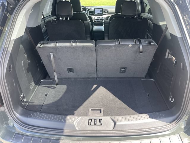 Certified 2024 Ford Explorer XLT w/ Equipment Group 202A AWD/4WD image 19