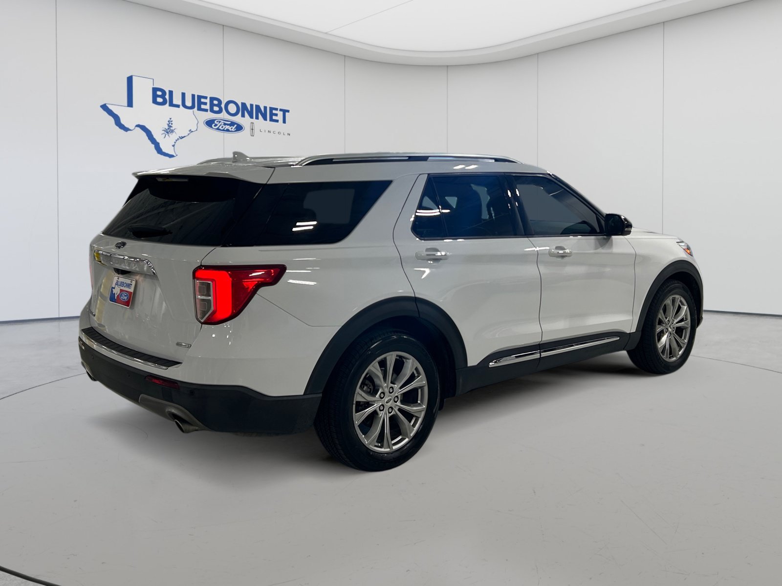 Certified 2020 Ford Explorer Limited RWD image 5