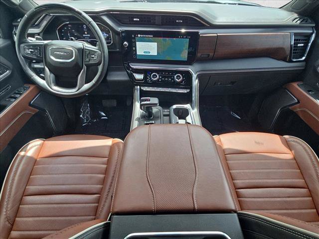 Used 2025 GMC Sierra 1500 Denali Ultimate AWD/4WD image 19