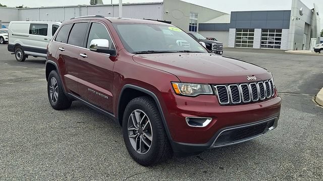 Used 2019 Jeep Grand Cherokee Limited AWD/4WD image 2