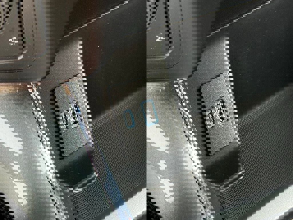 Certified 2022 Ford F150 XLT w/ Equipment Group 302A High image 32