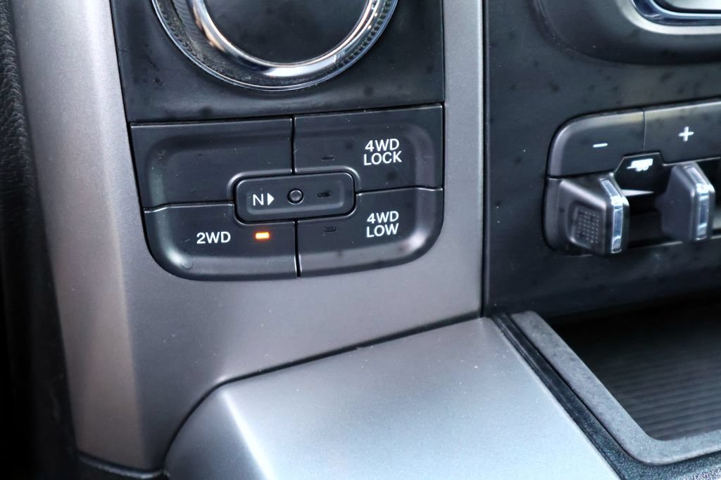 Used 2023 RAM 1500 Classic SLT w/ Trailer & Traction Group AWD/4WD image 31