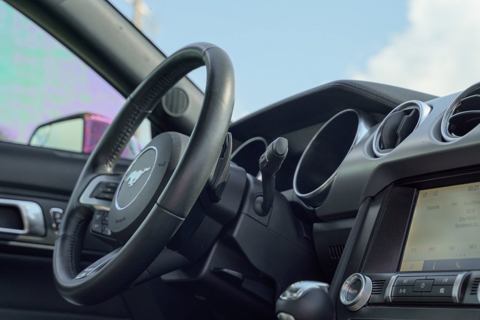 Certified 2020 Ford Mustang Premium RWD image 23