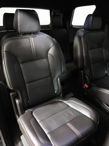 Used 2022 Chevrolet Traverse RS image 10