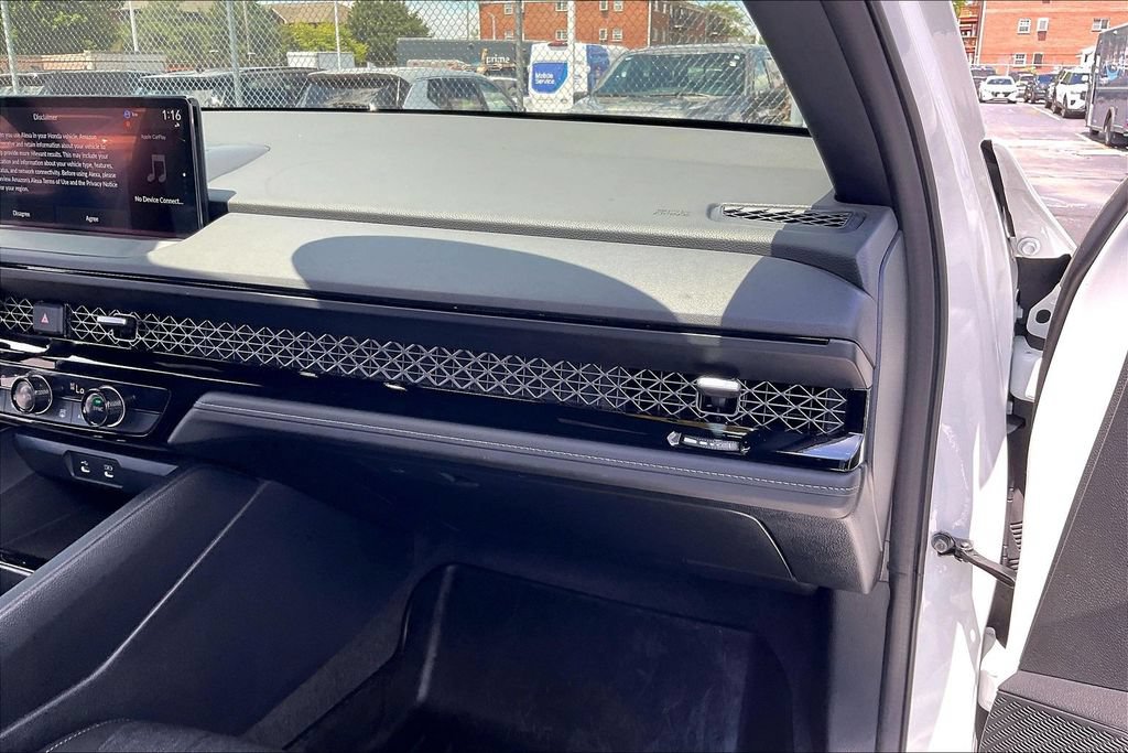 Used 2023 Honda Accord Sport image 15